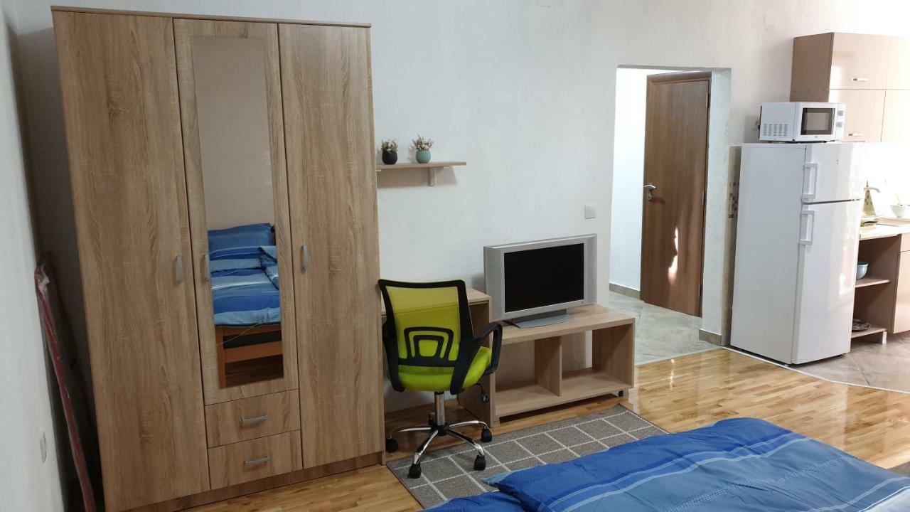 Apartments In City Center Kumanovo Exteriör bild