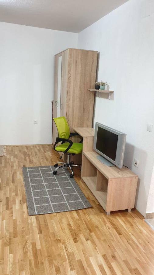 Apartments In City Center Kumanovo Exteriör bild